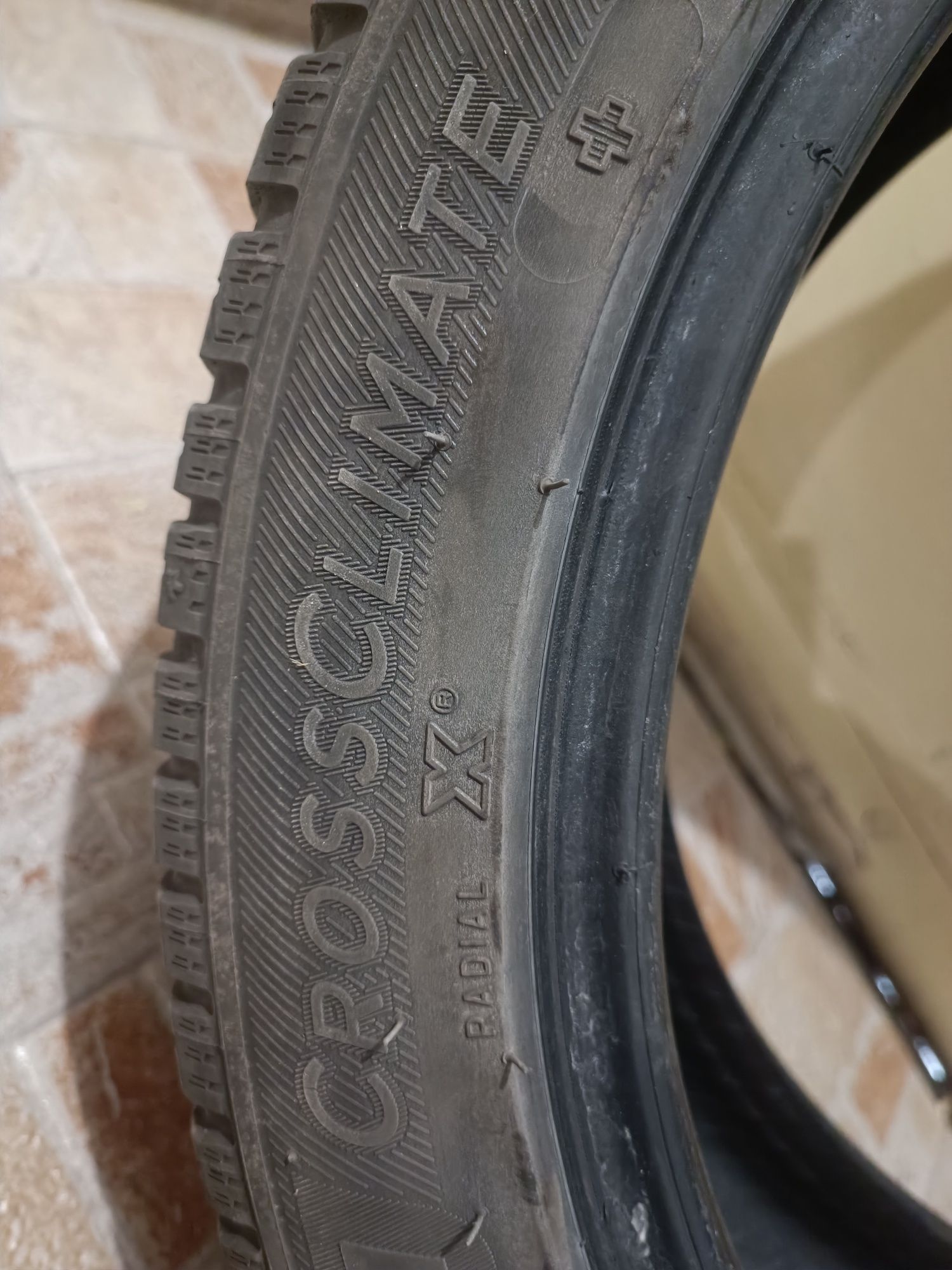Гуми Michelin CrossClimate, 225/45/17, всесезонни гуми 2бр.