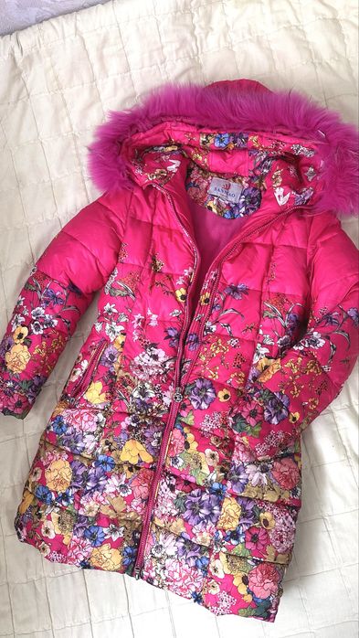 Куртка на девочку 8-10 лет