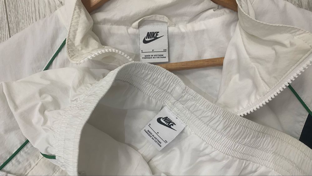 vand foita/trening nike tn alb