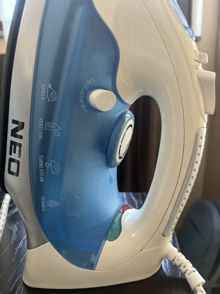 Продавам ютии Philips, Neo, Tefal