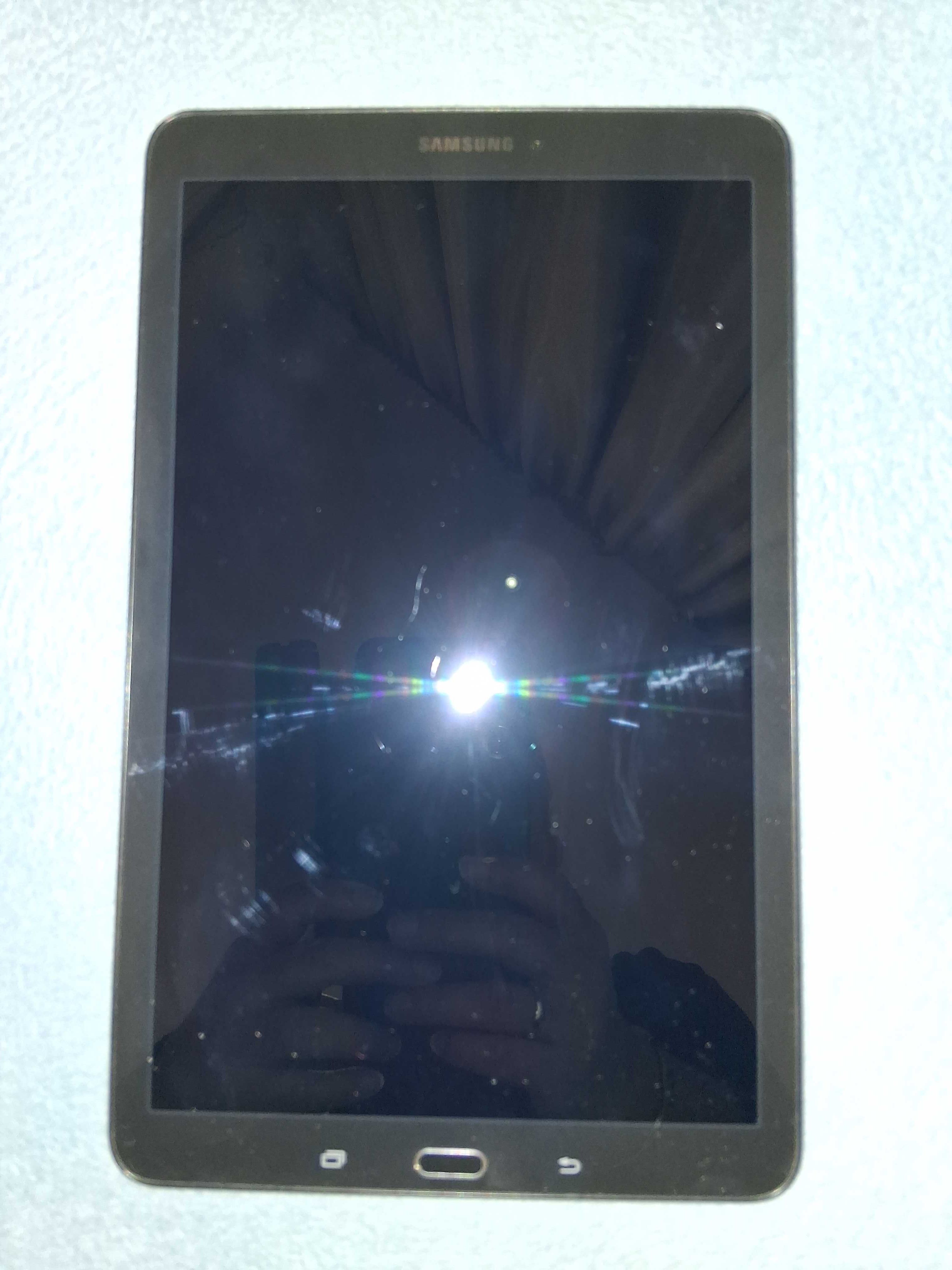 Samsung Galaxy Tab E 9.6 (SM-T560) 8GB/черен цвят/