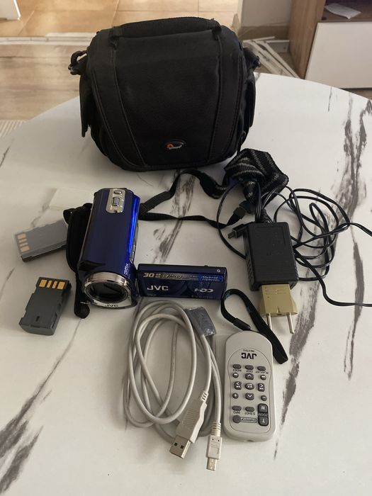 Цифровая видеокамера, JVC, б/у