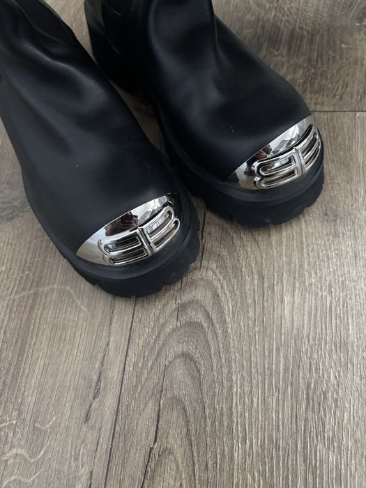 Cizme din piele balenciaga