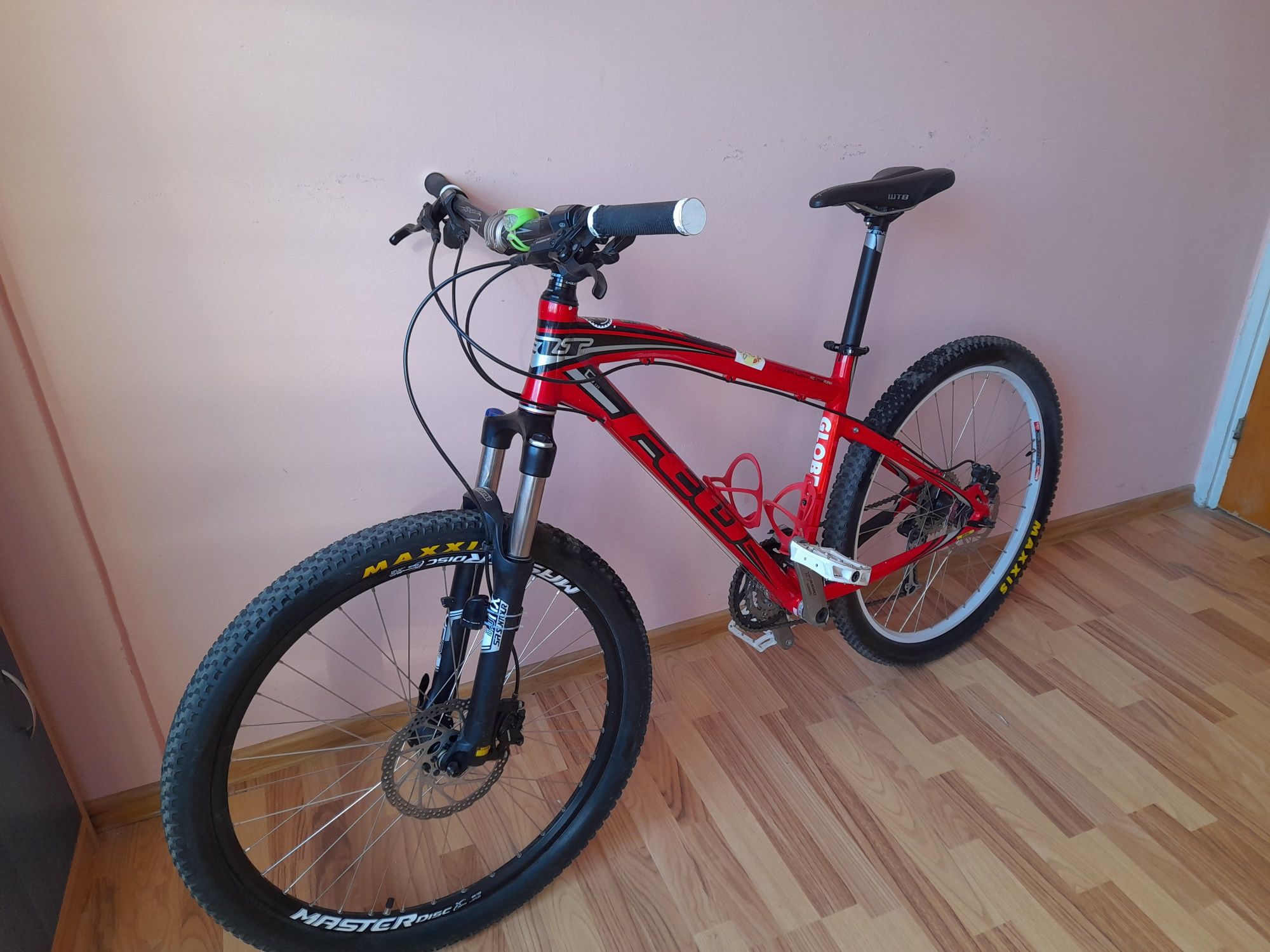 Bicicleta MTB Felt