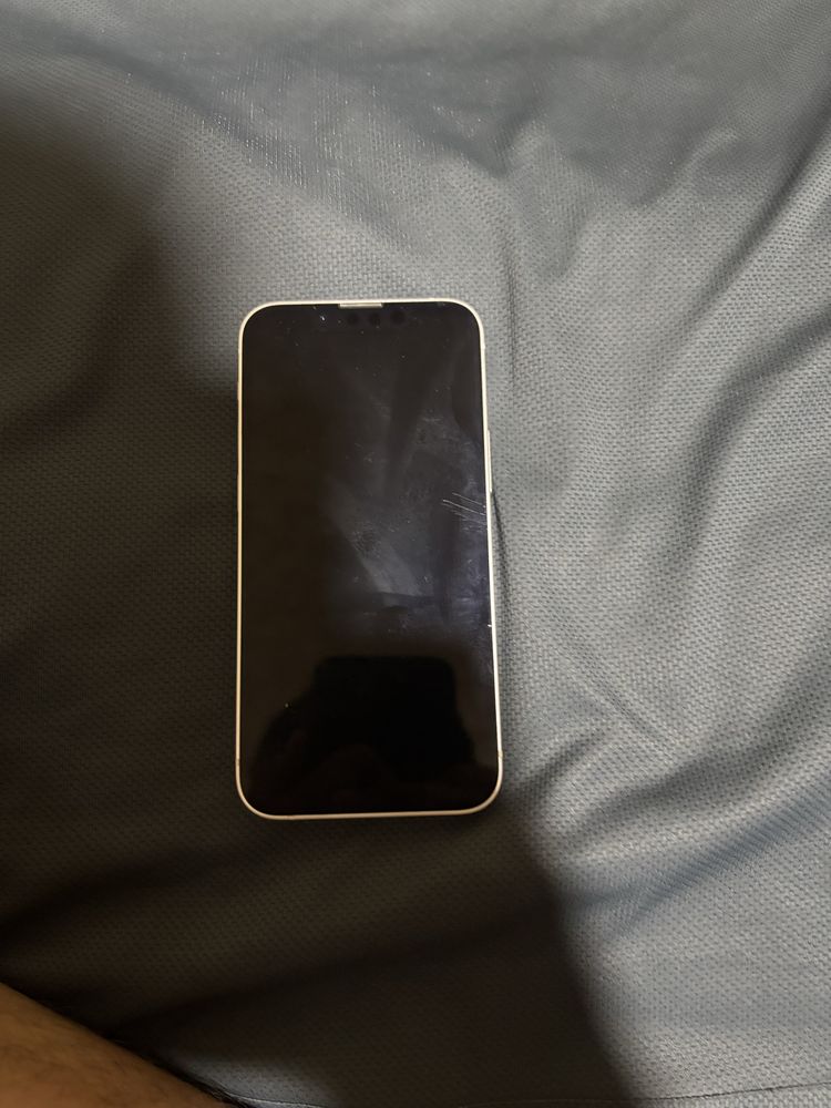 Iphone 13 mini .