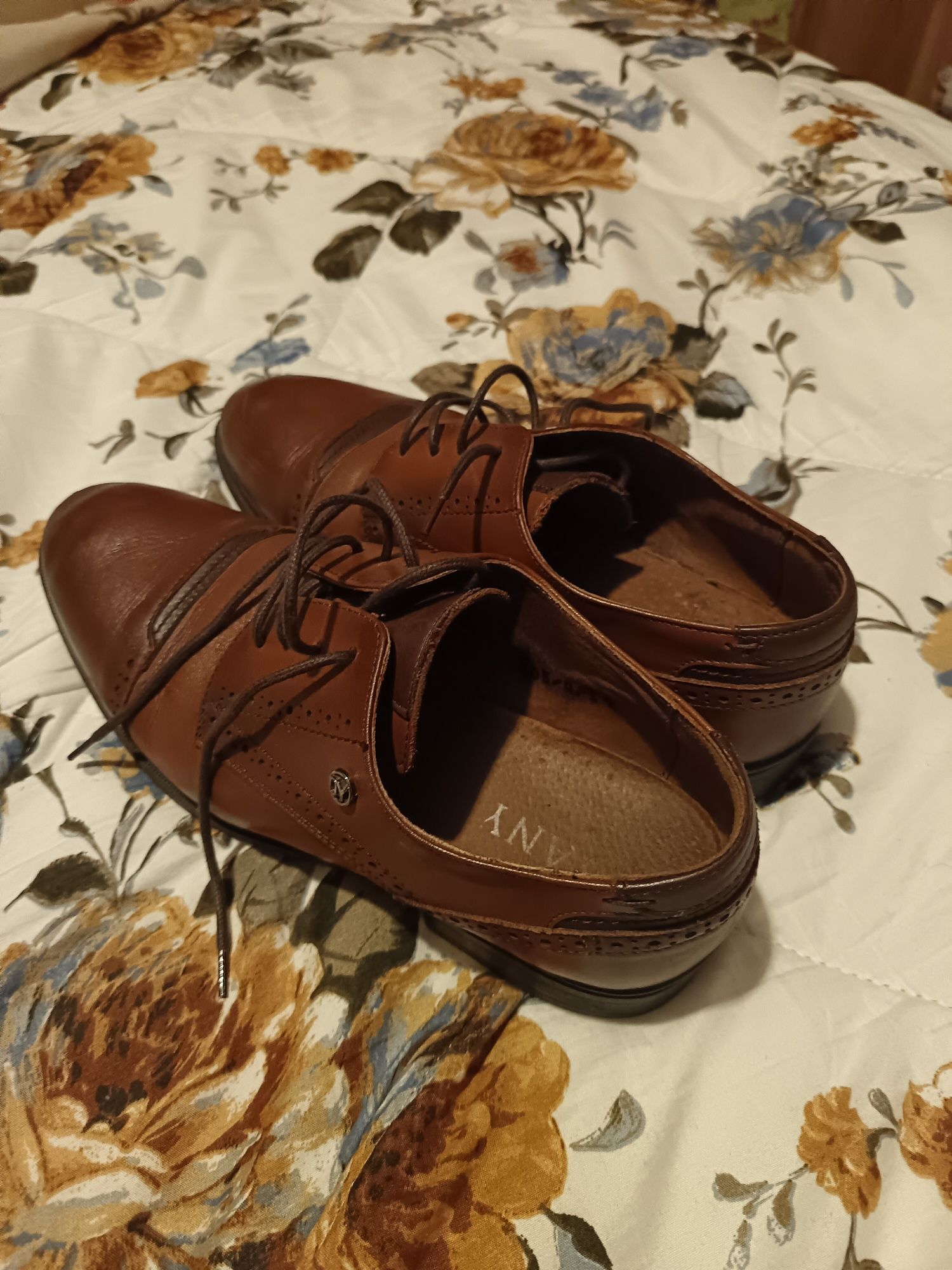 Pantofi piele marimea 39
