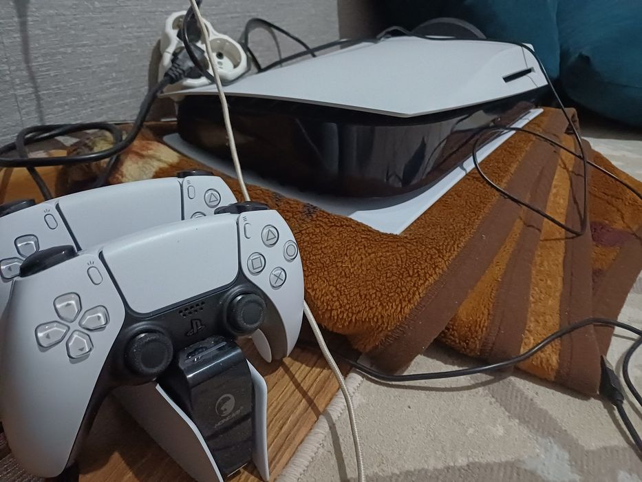 Пс5 покупали месяц назад в идеалном состоянии