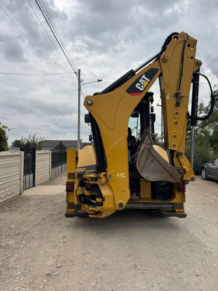 Buldoexcavator Caterpillar!!