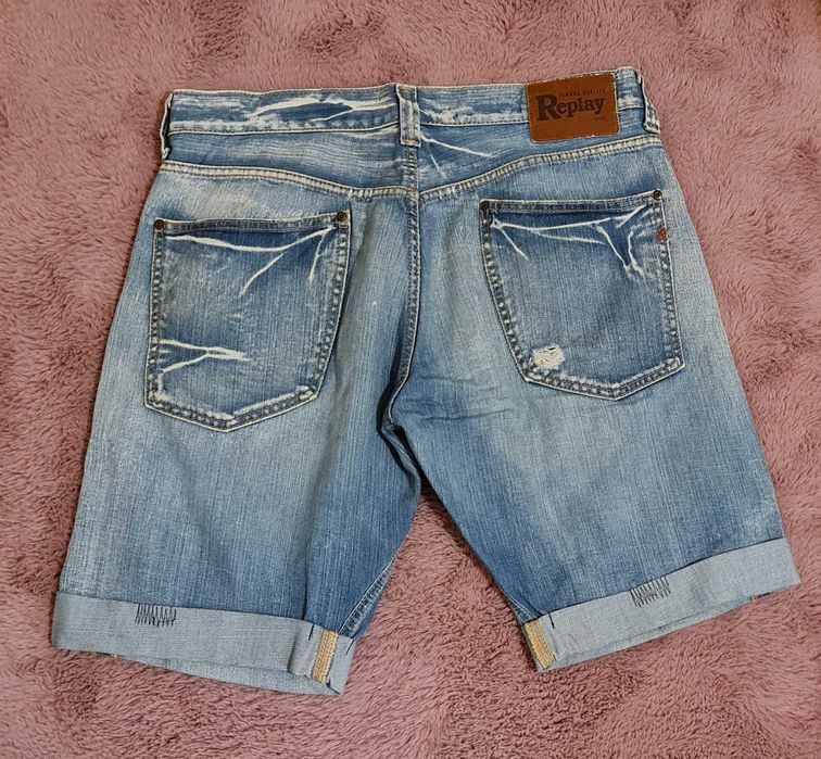 Pantaloni sscurti de blugi Replay