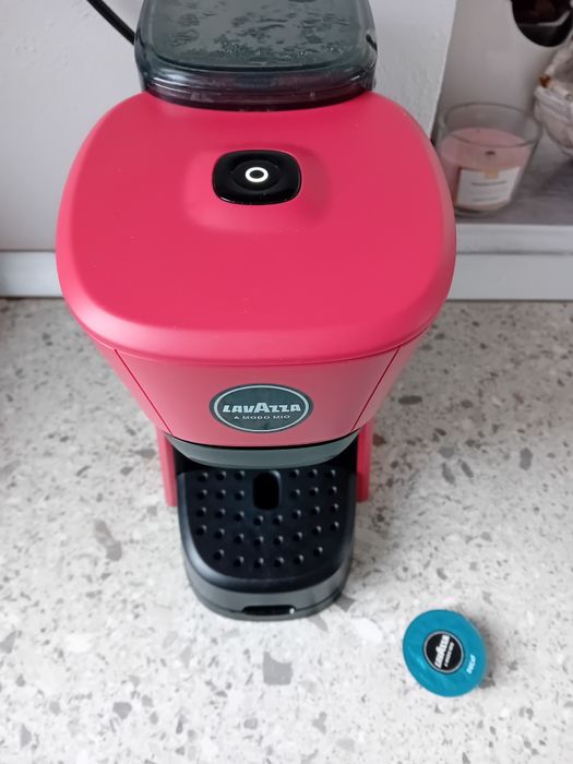 Espressor Lavazza A Modo Mio Tiny , Rosu