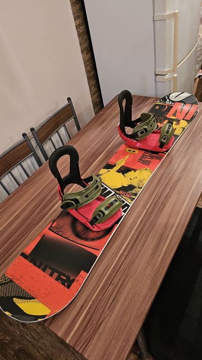 Placa Snowboard Nitro Demand 146 cu legaturi Switchback M