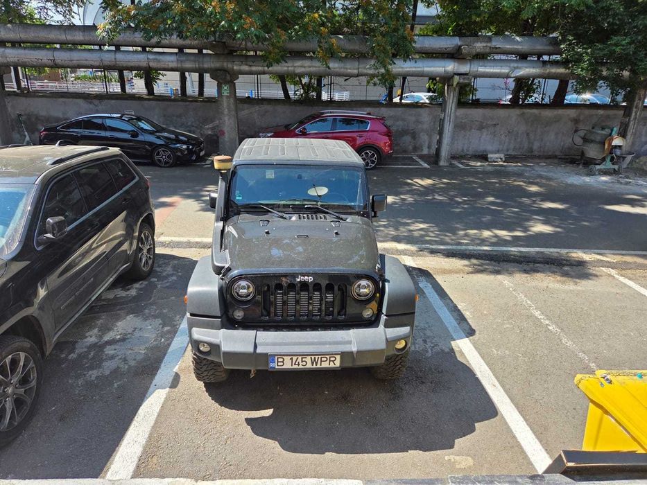 Jeep Wrangler JK Rubicon 2.8 CRD 2015 Automat 3 Uși Revizie Majoră LED
