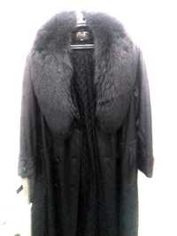 Кожаное теплое пальто 50-52 размер