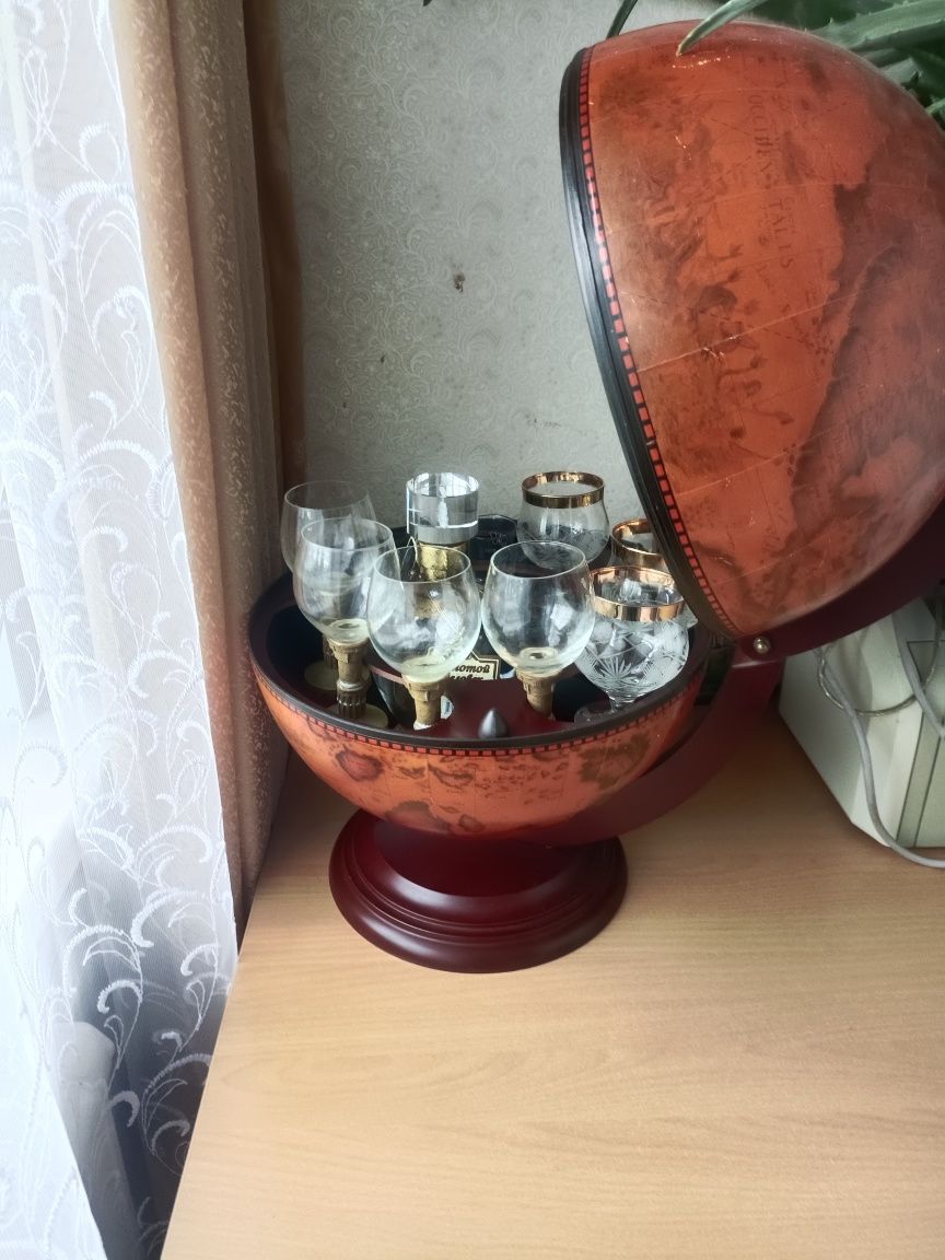 Продам бар-глобус