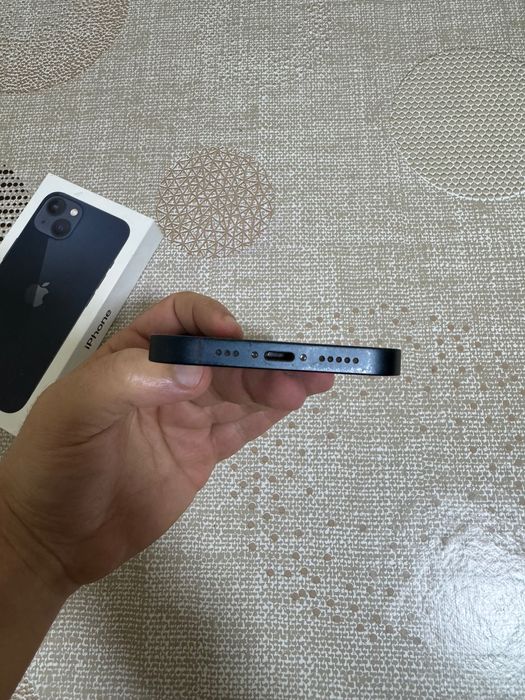 iPhone 13 в добро състояние