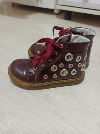 Детская обувь, Адидас Тифлани