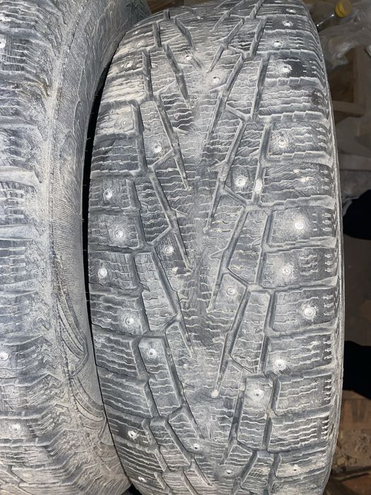Зимние шины комплект