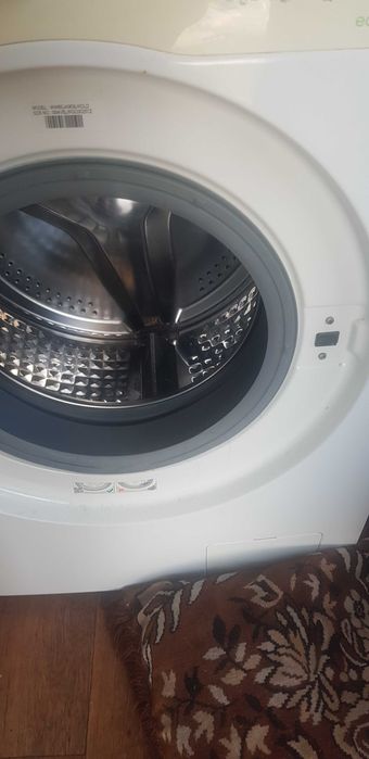 стиральную машину продам