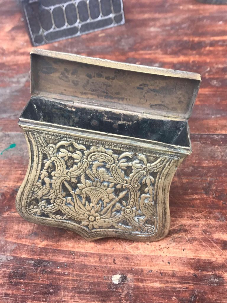 Recipient de praf de pusca din bronz anii 1762