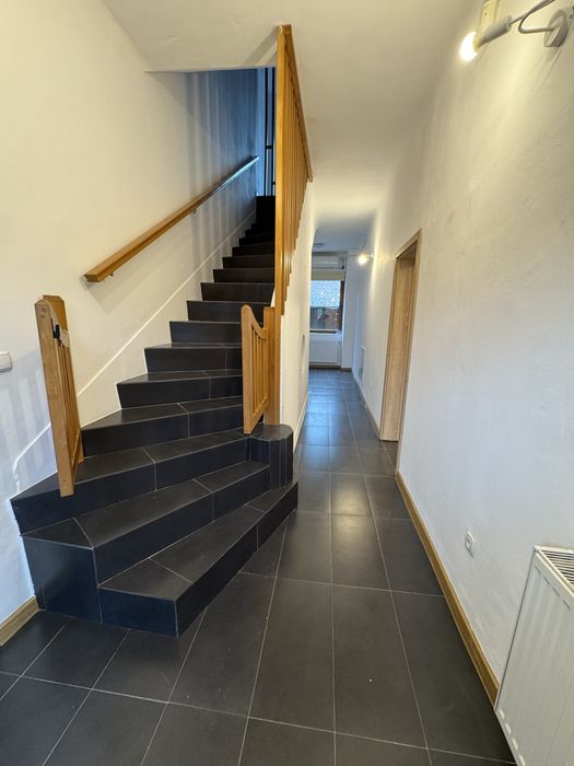 Se inchiriaza casa independenta str Cluj