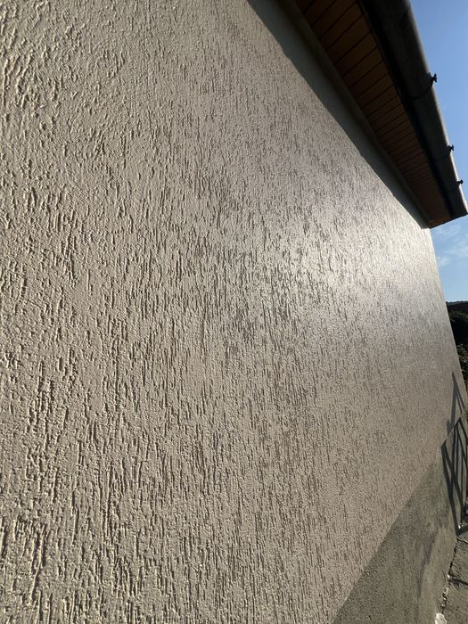 Ofer servicii in constructii si renovari