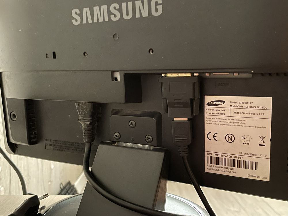 Монитор Samsung