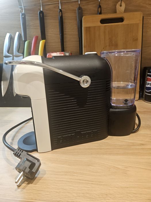 Кафемашина Lavazza A Modo Mio Jolie, бяла