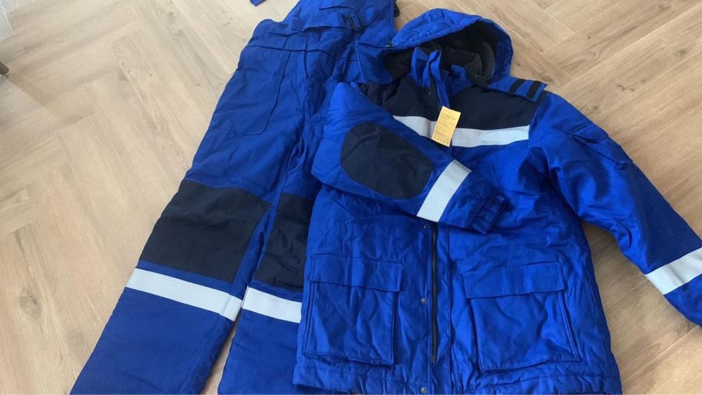 Продам специальную одежду