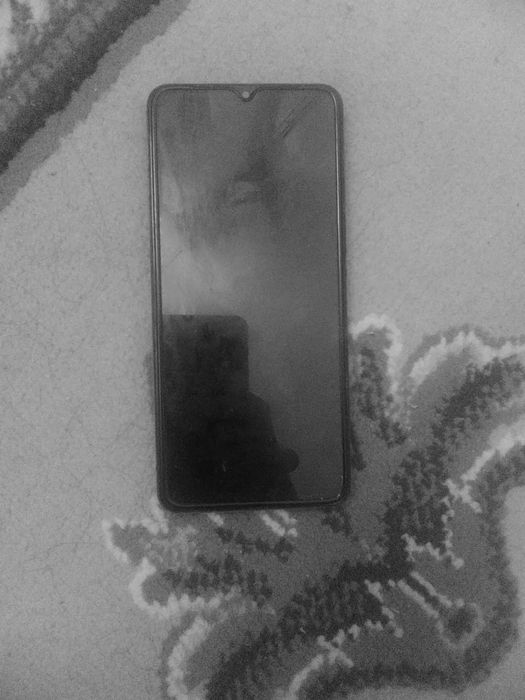 Продам телефон  бу в хорошем состоянии