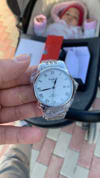 Продам Tissot le locle