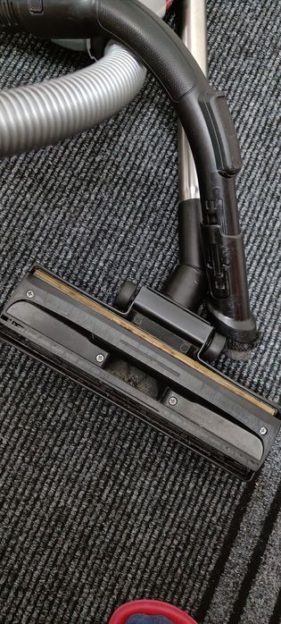 Aspirator fara sac Rowenta