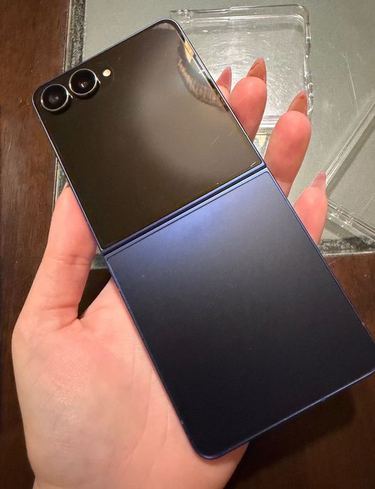 Samsung Galaxy Z Flip 7 256 GB