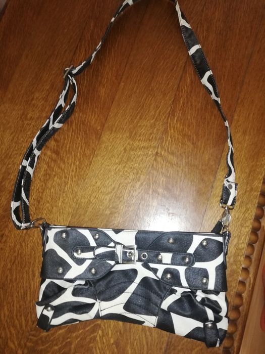 Малка дамска чанта