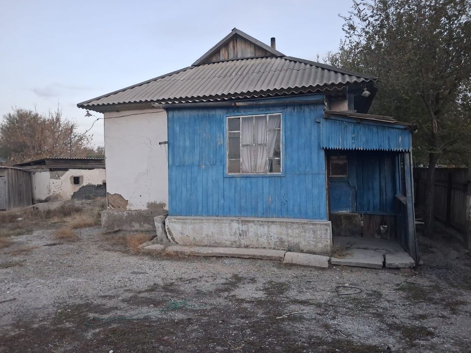 Продам дом , находится за линией