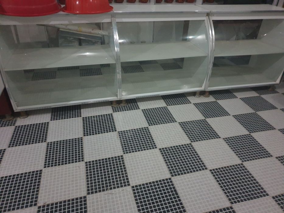 Дуконлар учун куп фойдаланилмаган стелажлар сотилади.