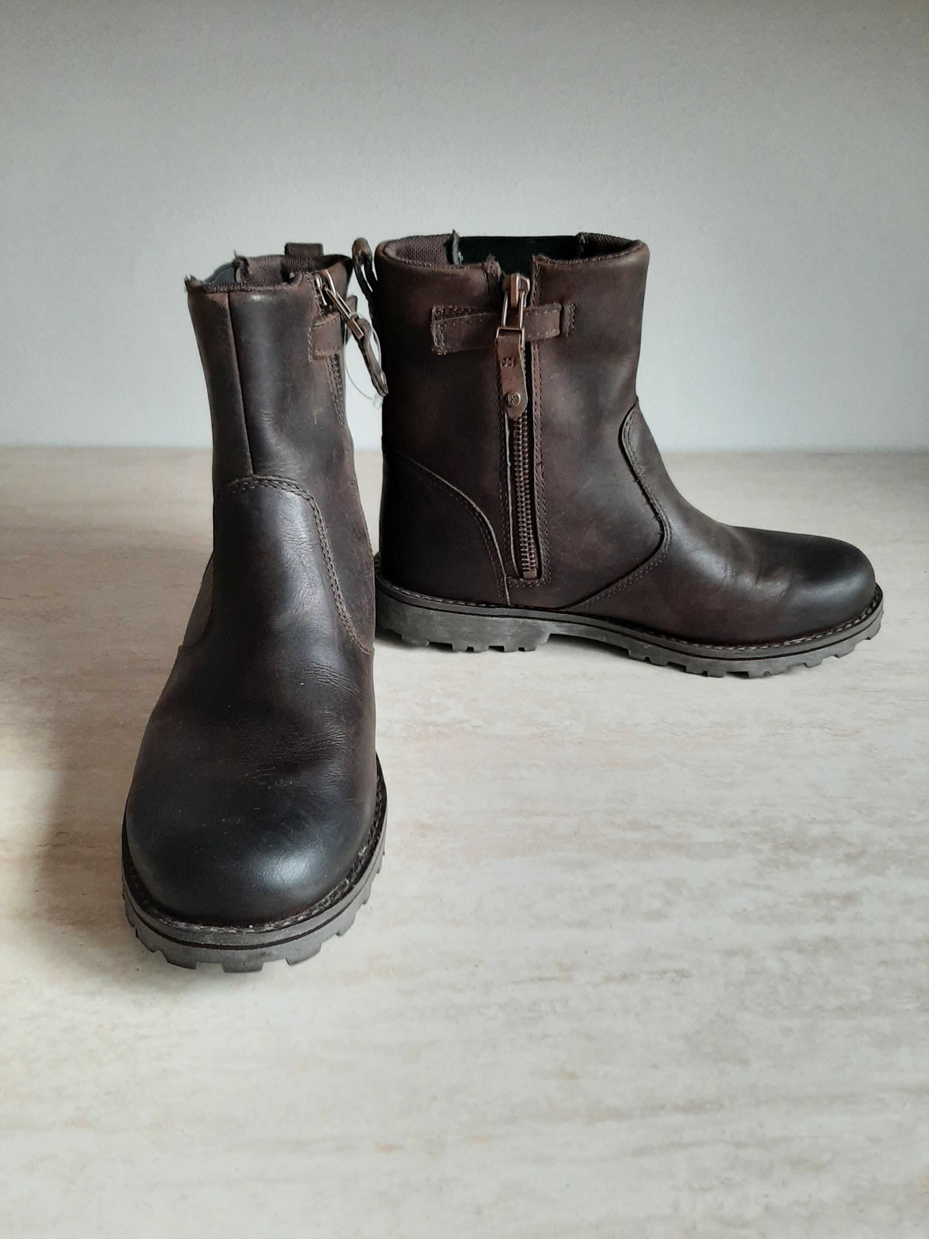 Vand ghete dama/copii Marca Timberland noi