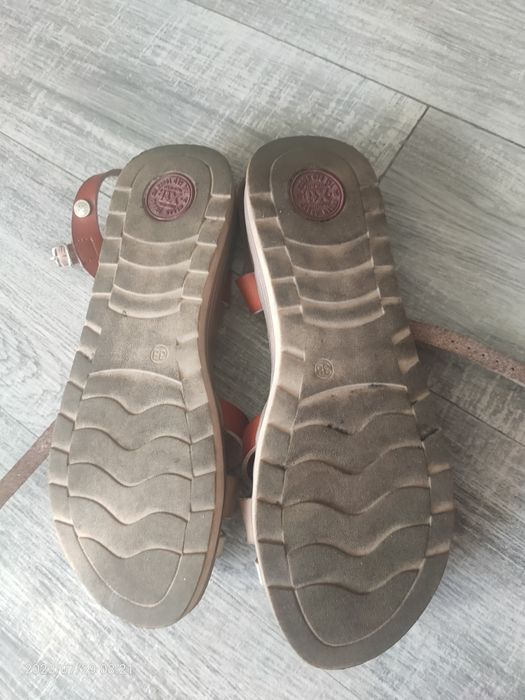 Sandale in stare foarte buna, mar. 38