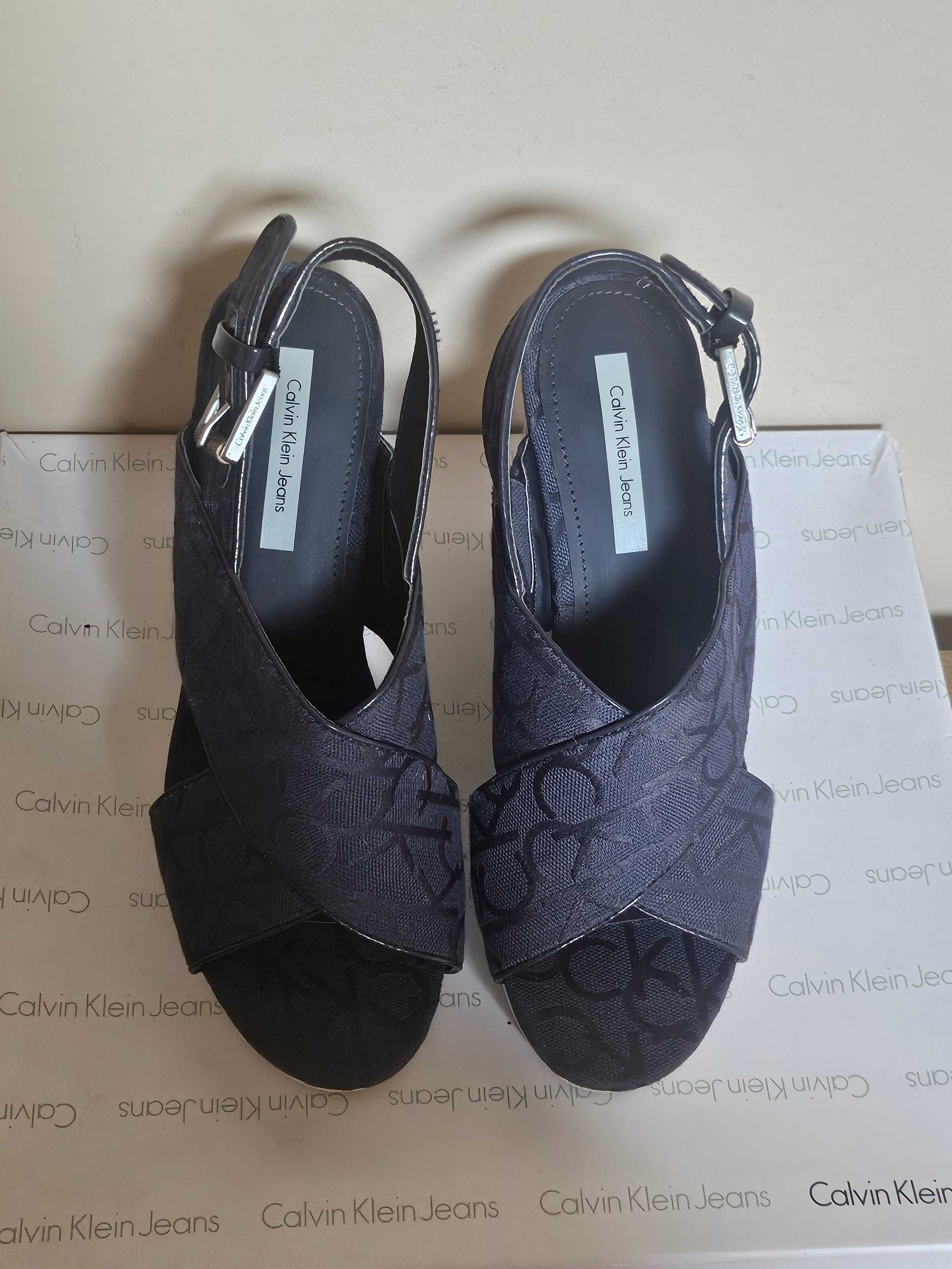 Calvin Klein оригинални дамски сандали