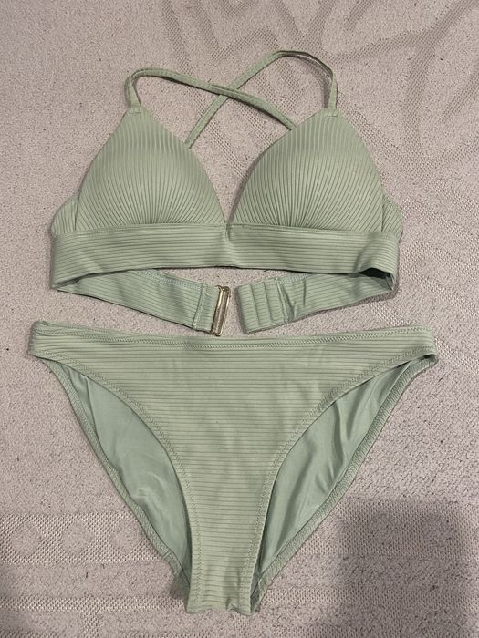 Бански 146/152