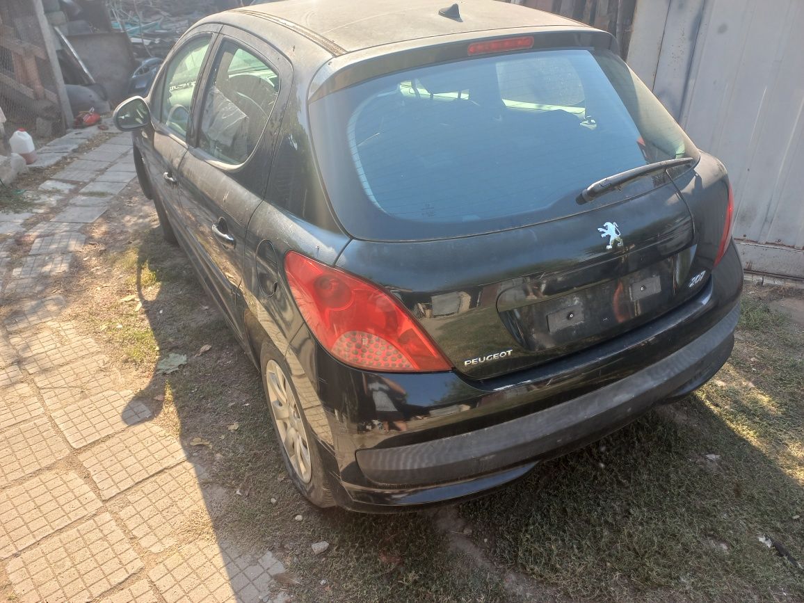 Peugeot 207 1.4 95кс на части