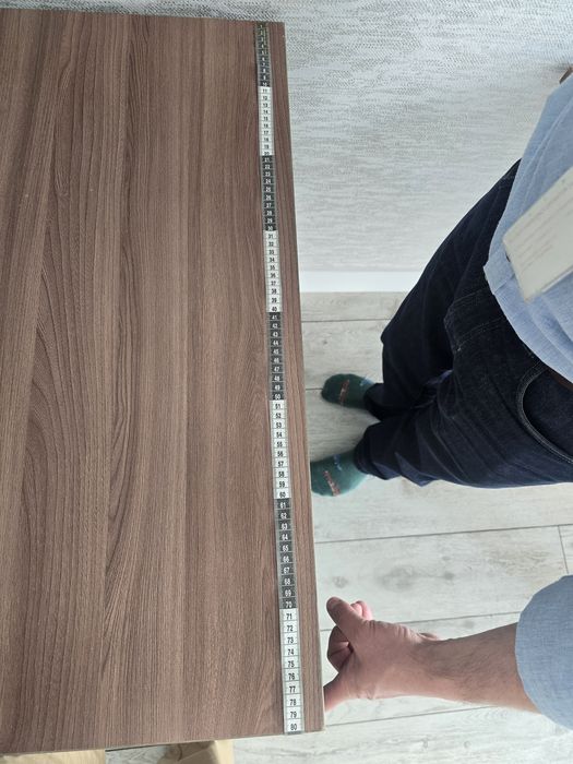 Стол в отличном состоянии.