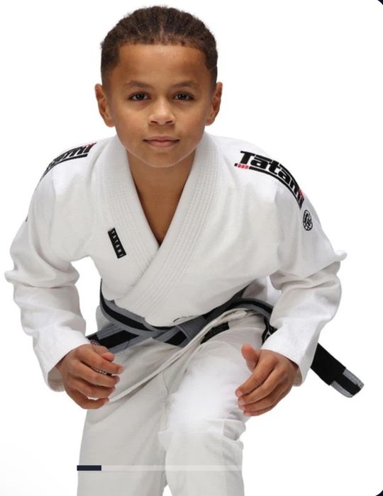 Tatami Jiu Jitsu кимоно чисто ново