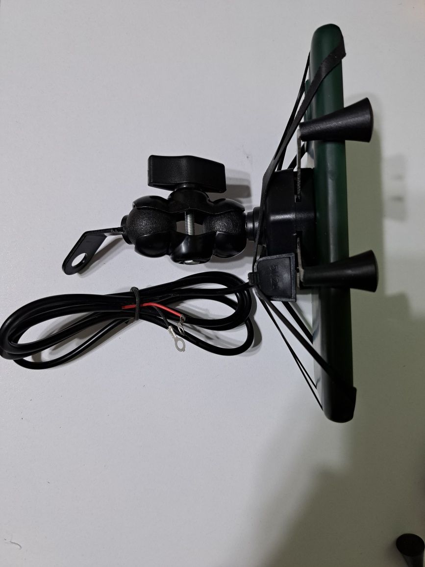 Suport telefon moto ATV X-Grip cu incarcare priza USB, 2.0 amperi Nou!