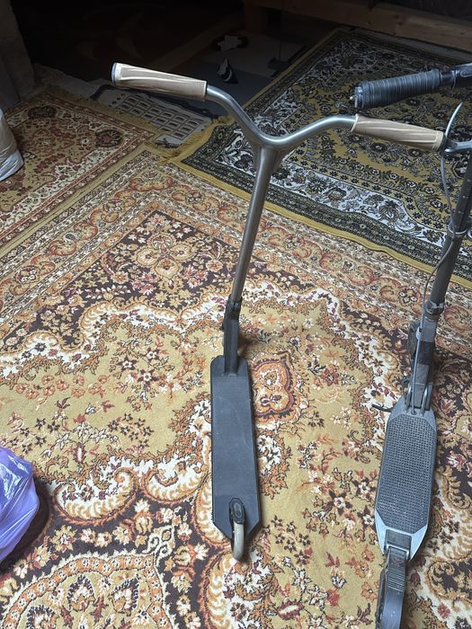 De vanzare 2 trotinete Oxelo