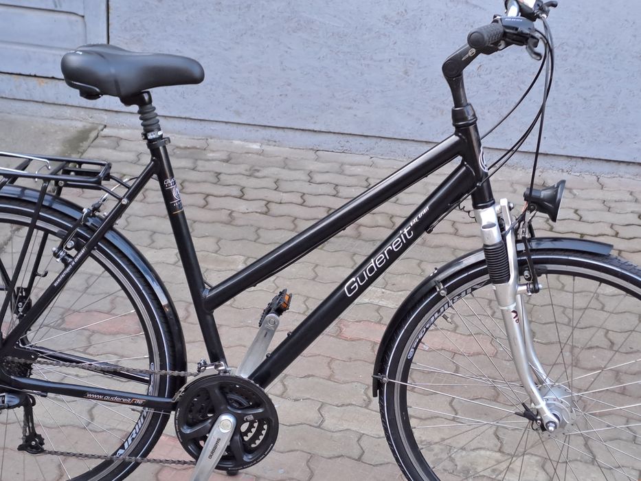 ***bicicleta de dama pe 28" ***