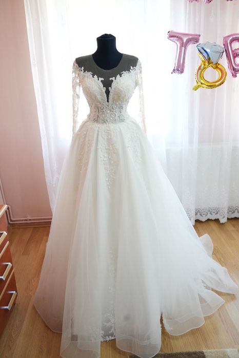 Vând rochița de mireasa