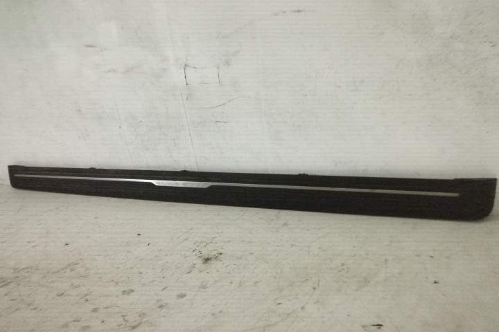 Праг Тип Стъпало Ляво Дясно Оригинален В Добро Състояние Ланд Роувър /