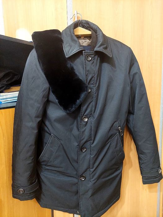 Продаю мужскую куртка классика
