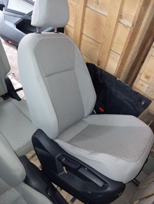 VW Tiguan Allspace салон, седалки и кори за врати 7 местен