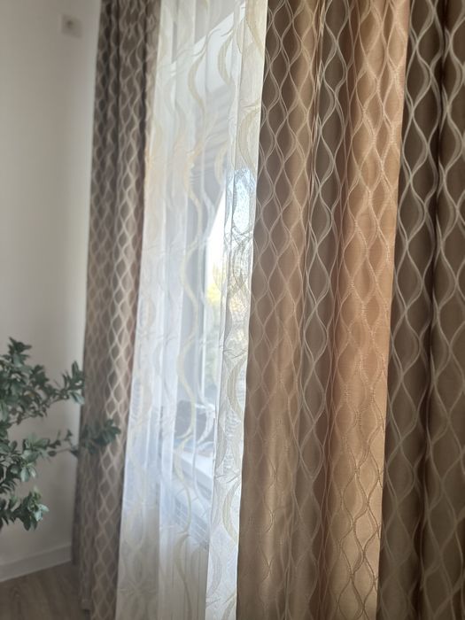 Шторы и тюль продам